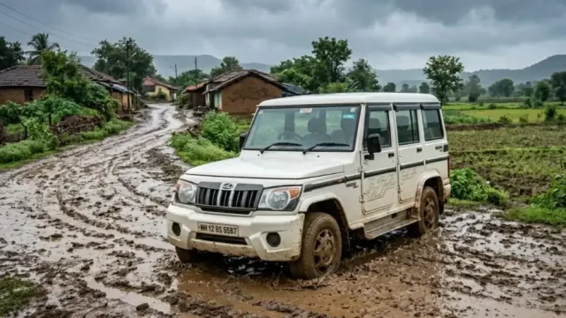Bolero Game SUV driving on realistic Indian highway road