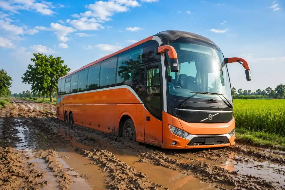 Bus Sim Kerala driving realistic bus on scenic Kerala highway